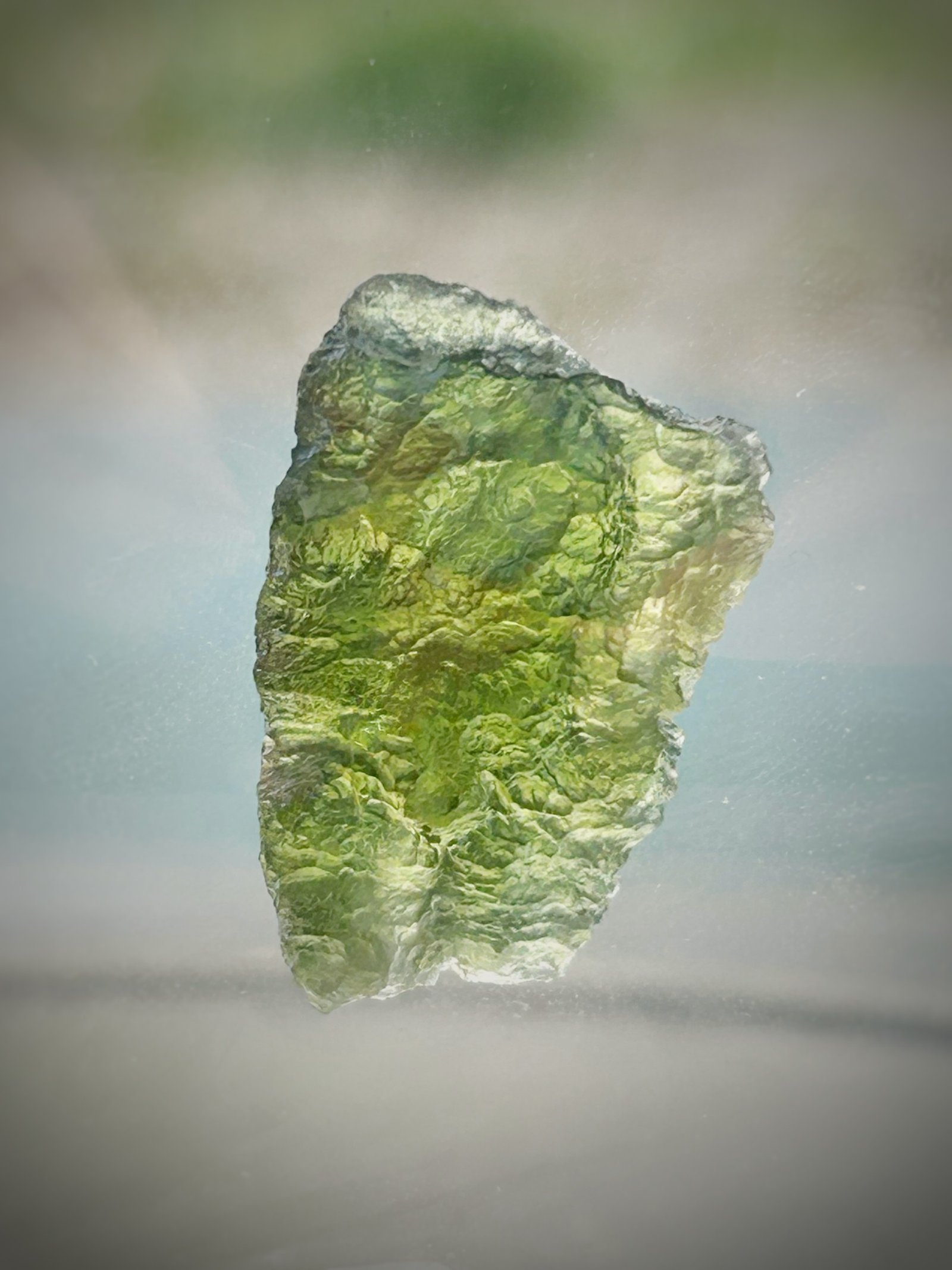 impactite moldavite tectite véritable essence papillon