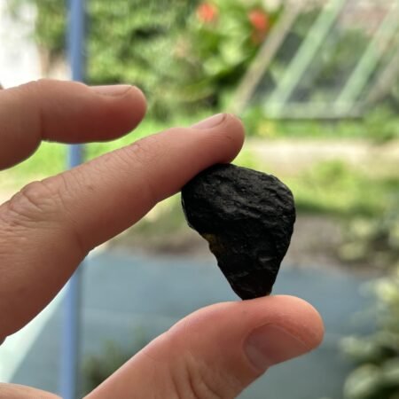 impacite tectite bicolite véritable pierre de transformation rare pour la lithothérapie